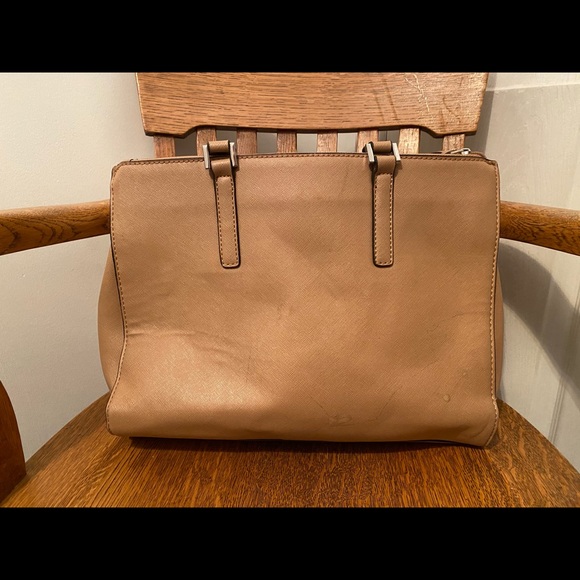 AUTHENTIC GUESS PURSE - Picture 8 of 9